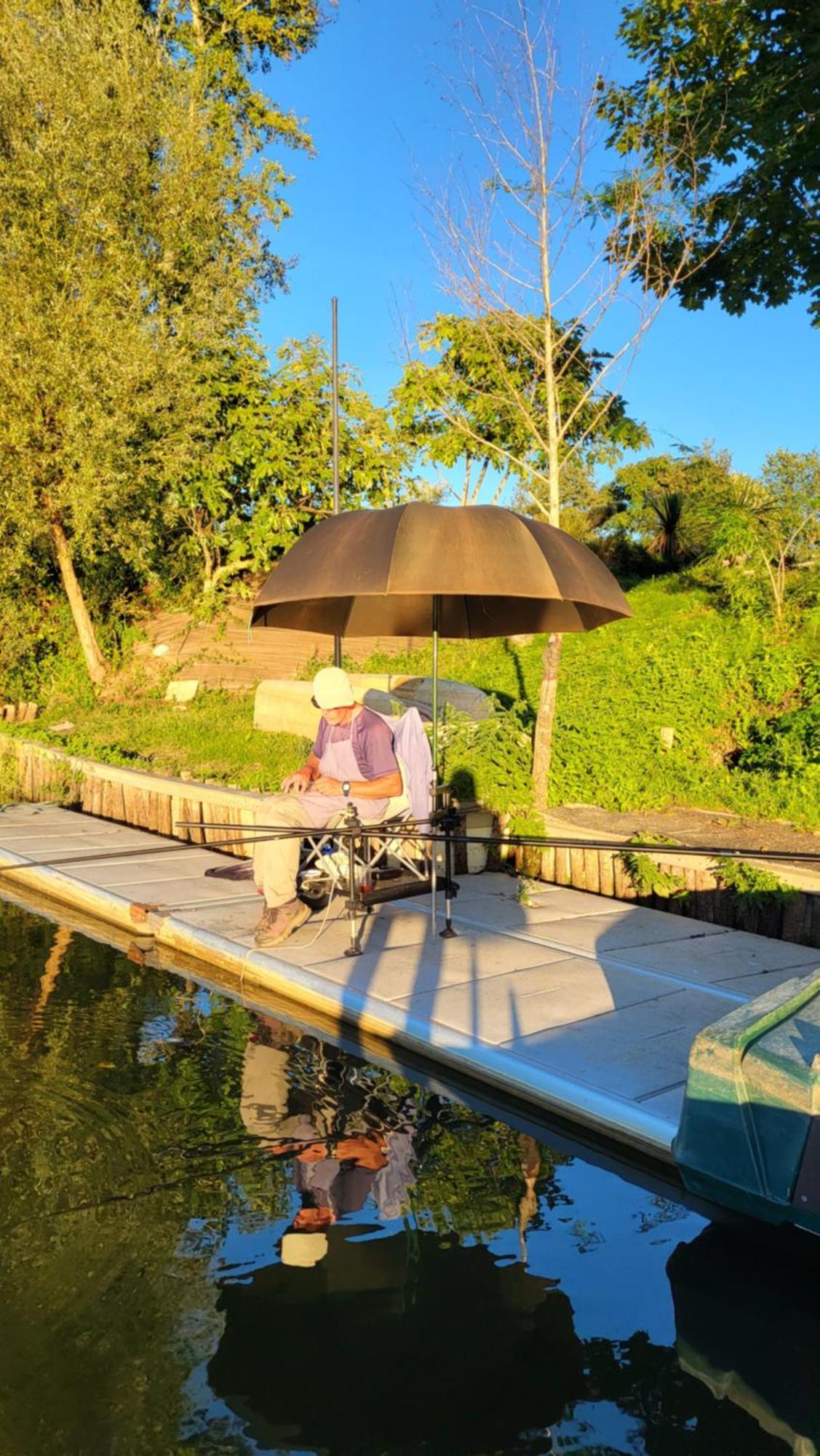 Вилла Gite Au Bord Du Lot Aiguillon Экстерьер фото